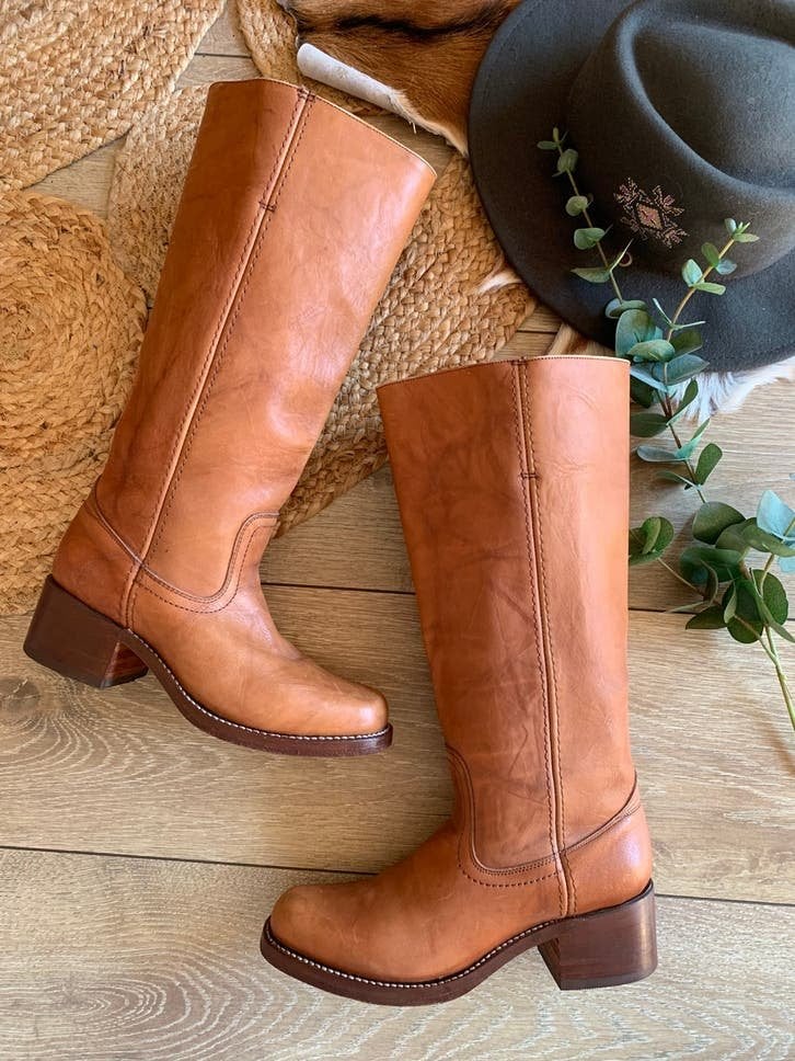 Buffalo retro boots blokhak 40 hoge cowboylaarzen campus, Kleding | Dames, Hoge laarzen, -, Ophalen of Verzenden, Zo goed als nieuw
