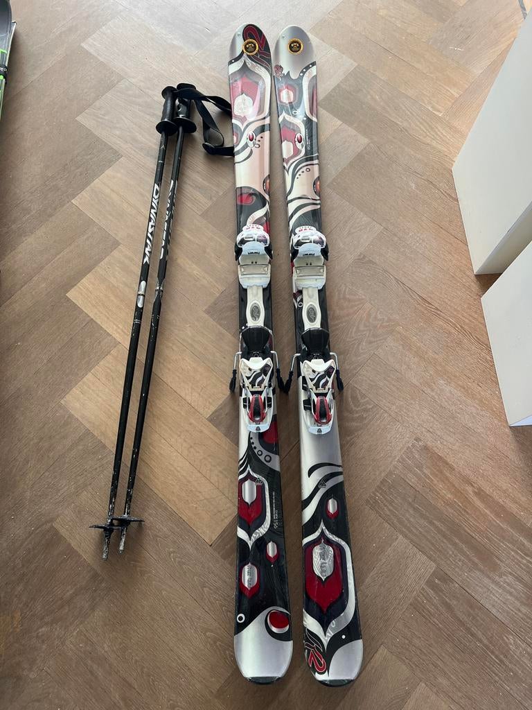 K2 Free Luv 156 cm ski's met Dynastar stokken, 140 tot 160 cm, Gebruikt, Carve, Skiën