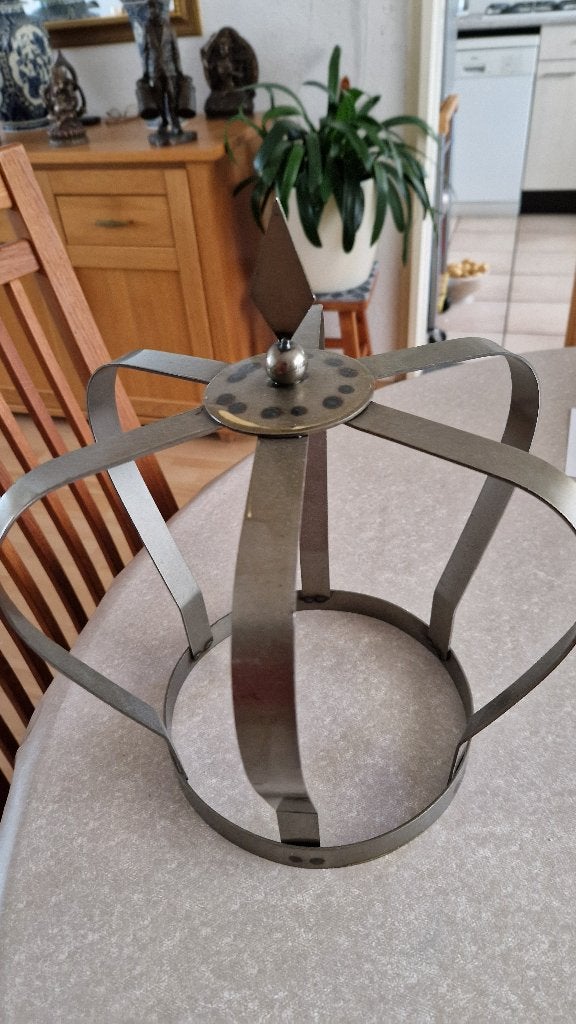metalen kroon decoratie, Huis en Inrichting, Woonaccessoires | Overige, Ophalen of Verzenden, Zo goed als nieuw, Metaal