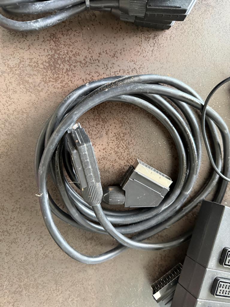 Scartkabels en Scart-splitter en Scart-hdmi converter, Ophalen of Verzenden, Zo goed als nieuw, Minder dan 2 meter, Scartkabel