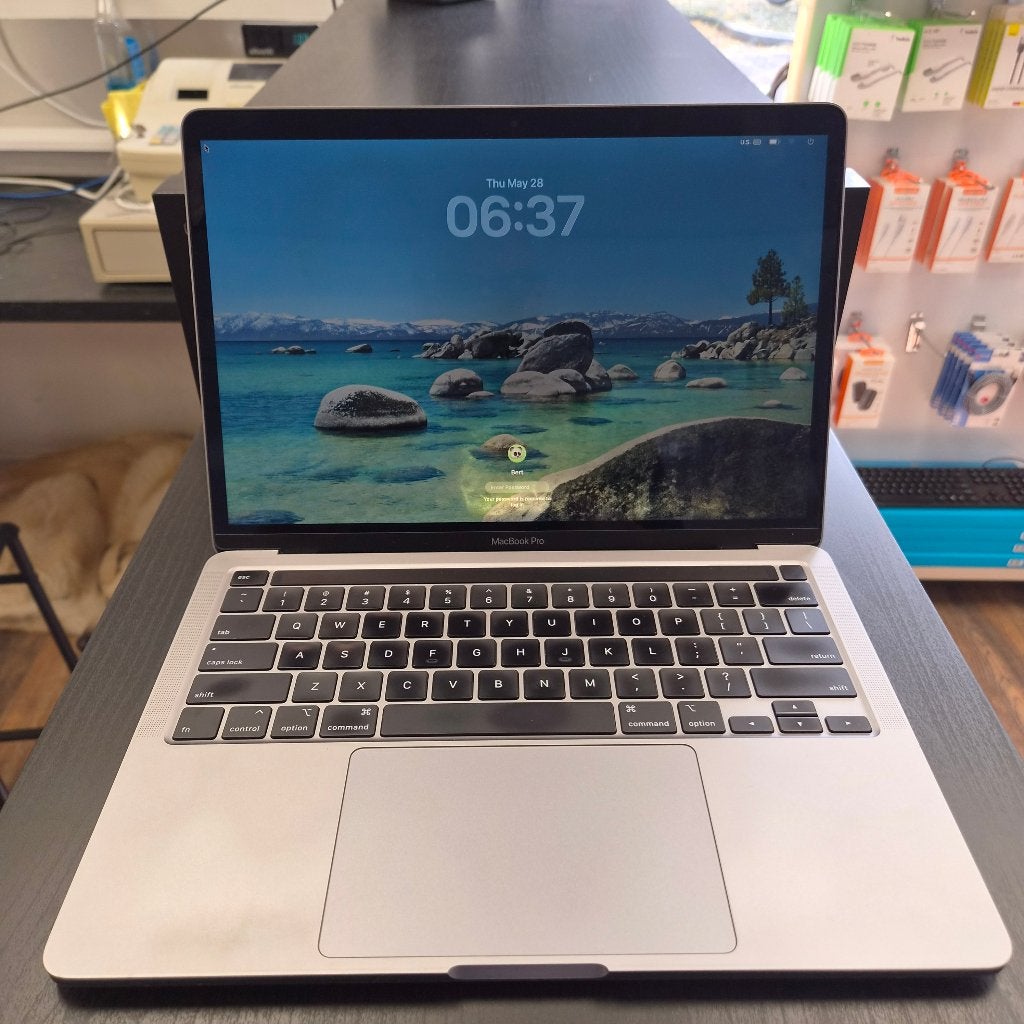 Macbook pro 2020 i5 16GB/500GB touchbar zeer nette macbook, MacBook Pro, 2 tot 3 Ghz, 13 inch, 512 GB
