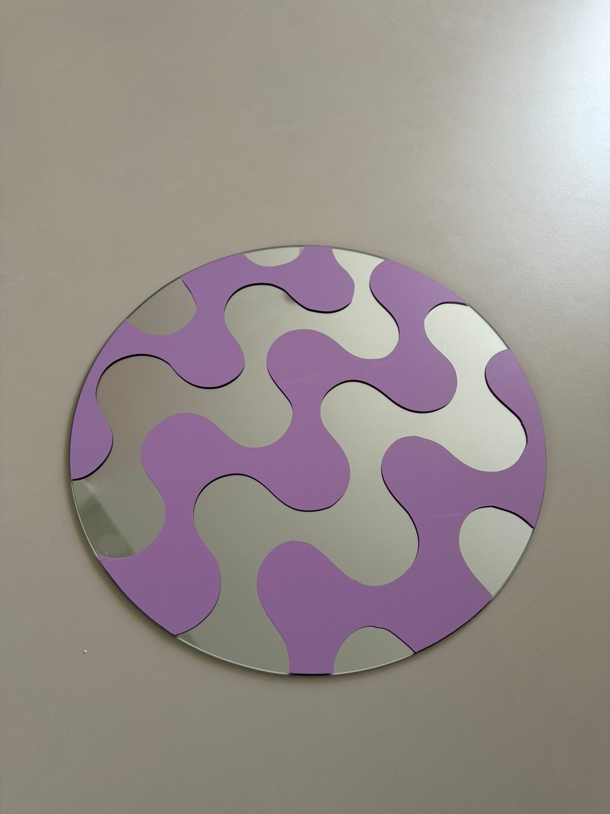 Wavy plak spiegel 40cm, Huis en Inrichting, Ophalen, Minder dan 50 cm, Rond, Zo goed als nieuw
