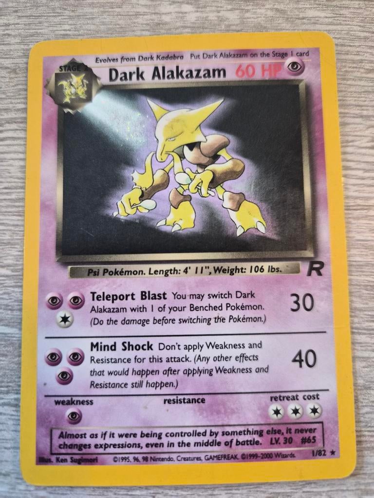 Dark Alakazam holo team rocket 1/82, Ophalen of Verzenden, Gebruikt, Losse kaart, Foil