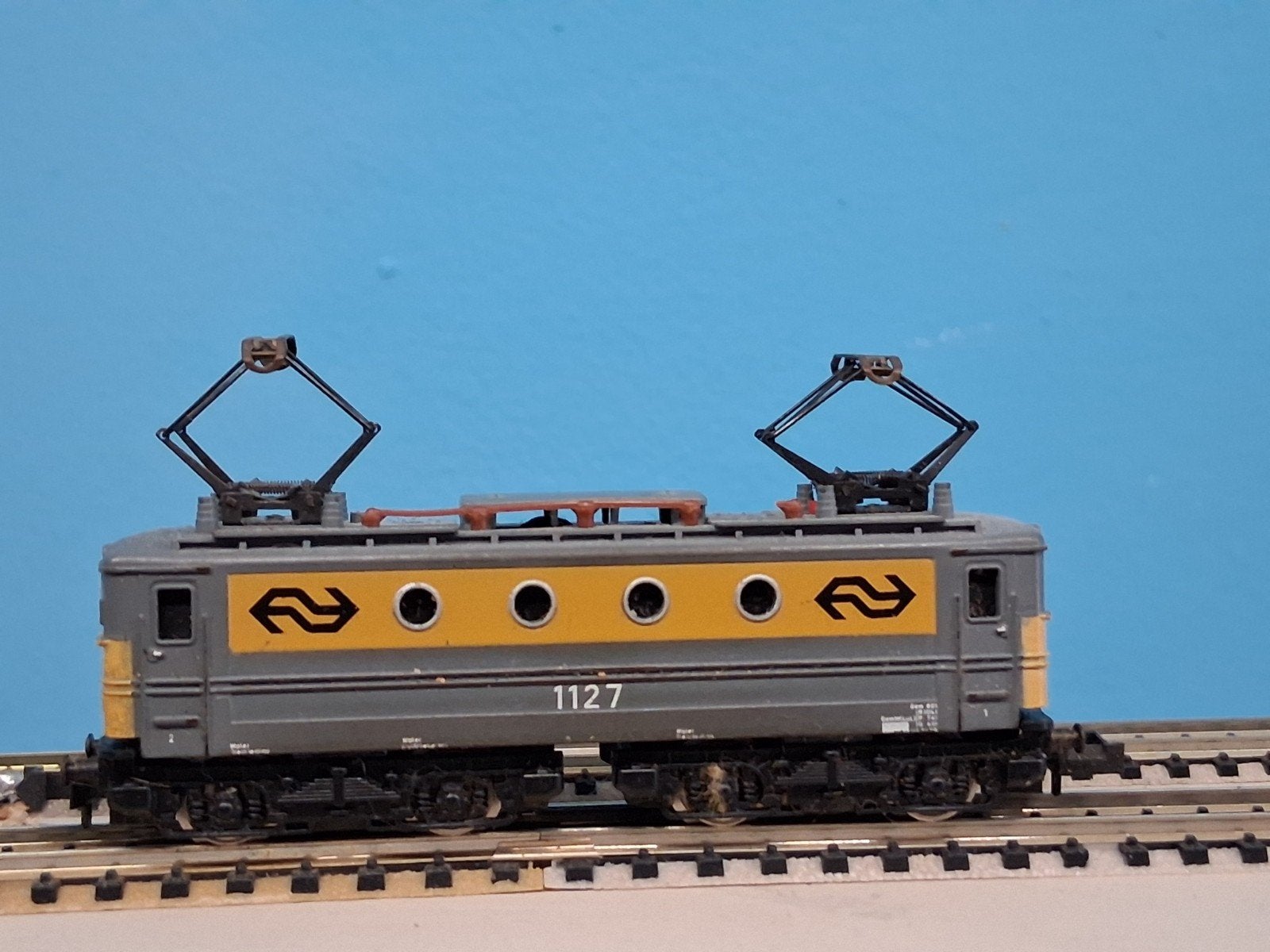 Ns locomotief n spoor., Hobby en Vrije tijd, Gebruikt, Analoog, Ophalen of Verzenden, Gelijkstroom