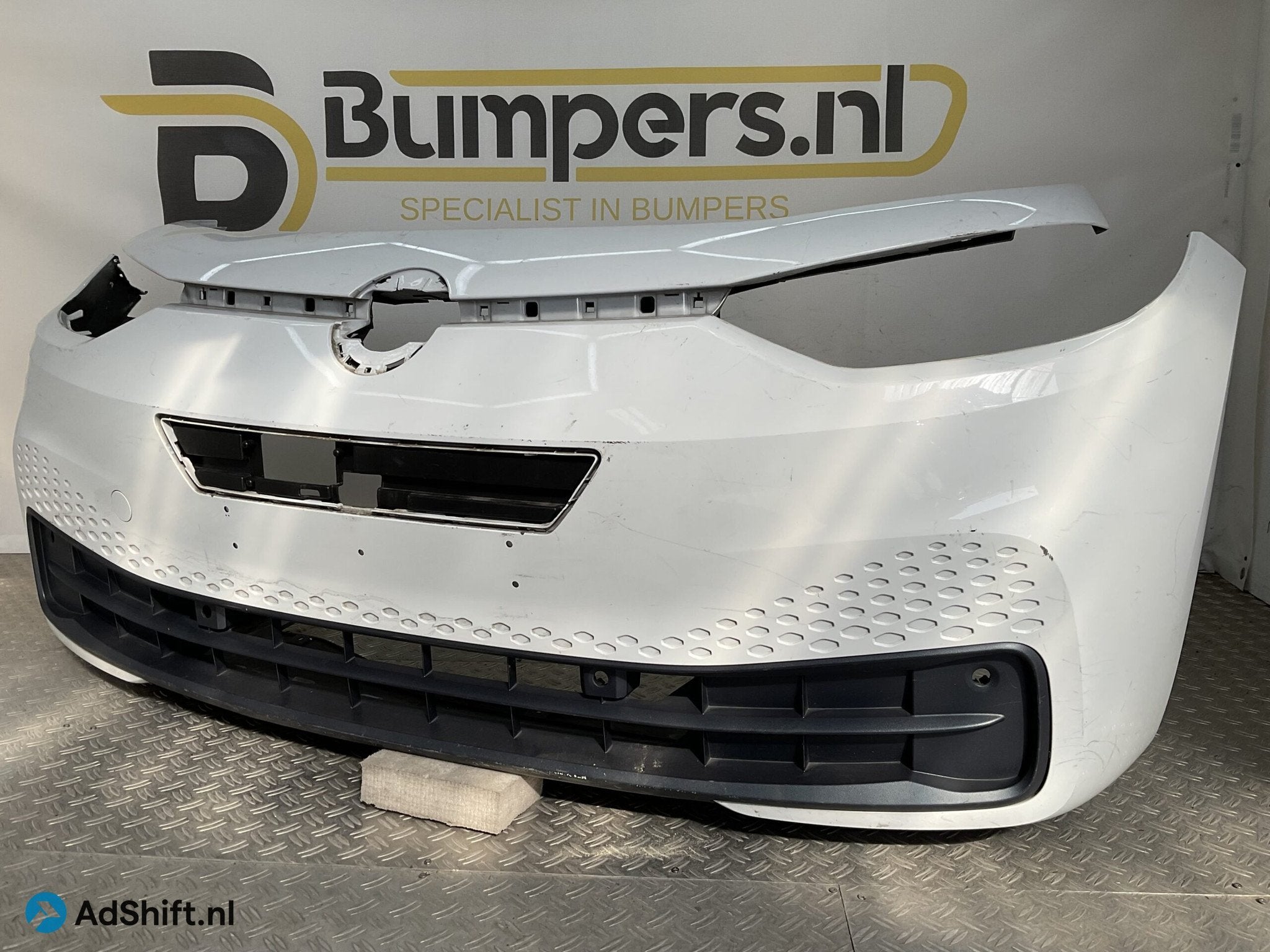 Bumper Volkswagen iD3 ID.3 4xpdc 2019-2022 10A807221 Voorbum, Bumper