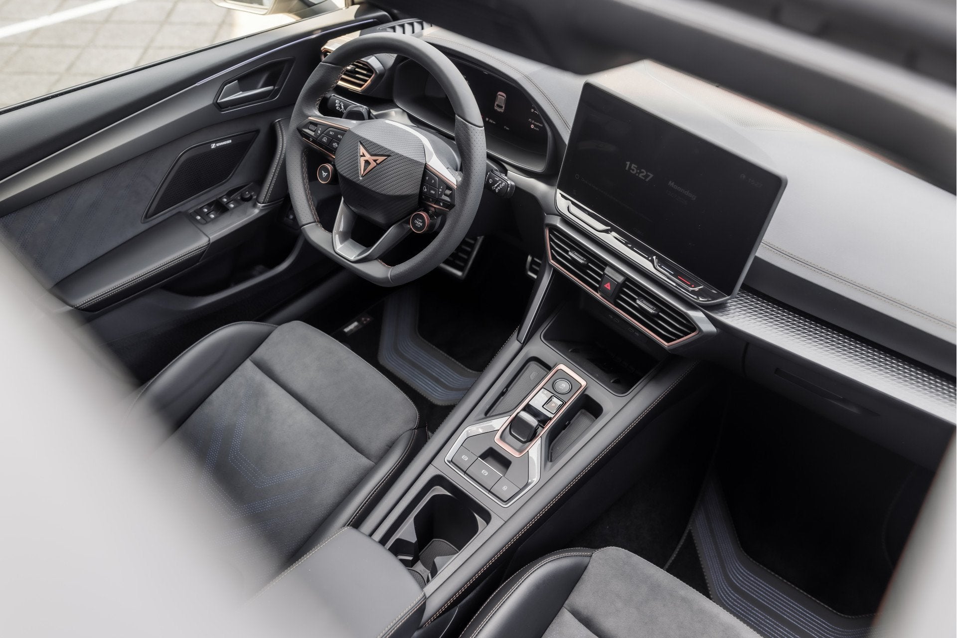Foto 34 van CUPRA Leon 1.5 TSI e-Hybrid VZ Performance €4500,- voordee