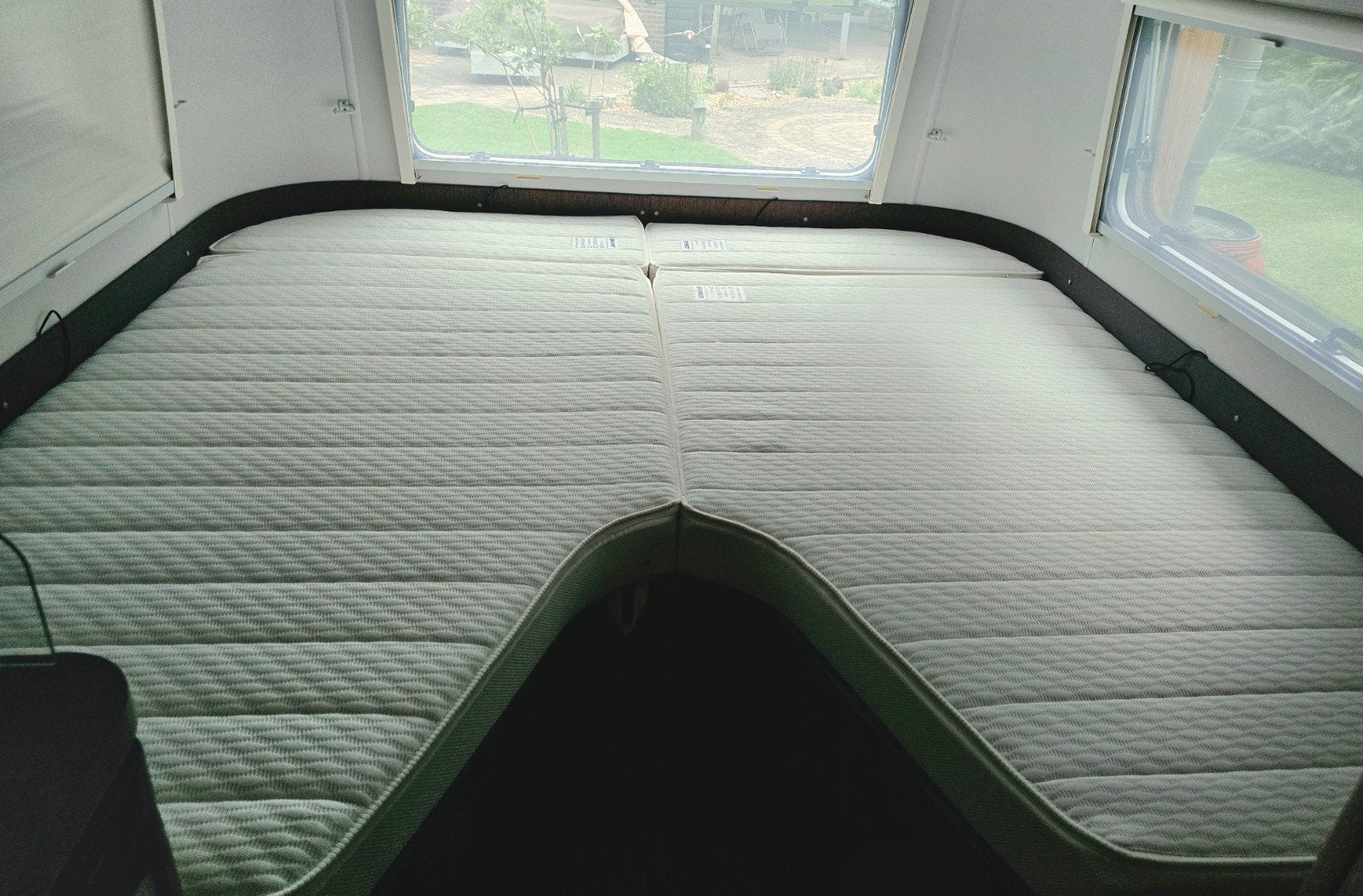 Originele Eriba V bed Hymer komfort matrassen., Auto diversen, Ophalen