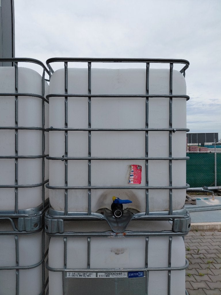 IBC 1000 liter, Tuin en Terras, Regentonnen, 150 liter of meer, Ophalen, Zo goed als nieuw, Met kraantje