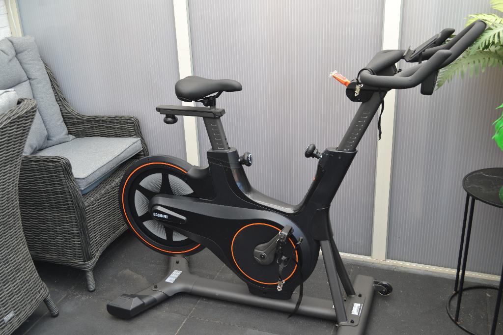 Hometrainer (fiets) bekend merk basicfit, Ophalen, Nieuw, Overige typen