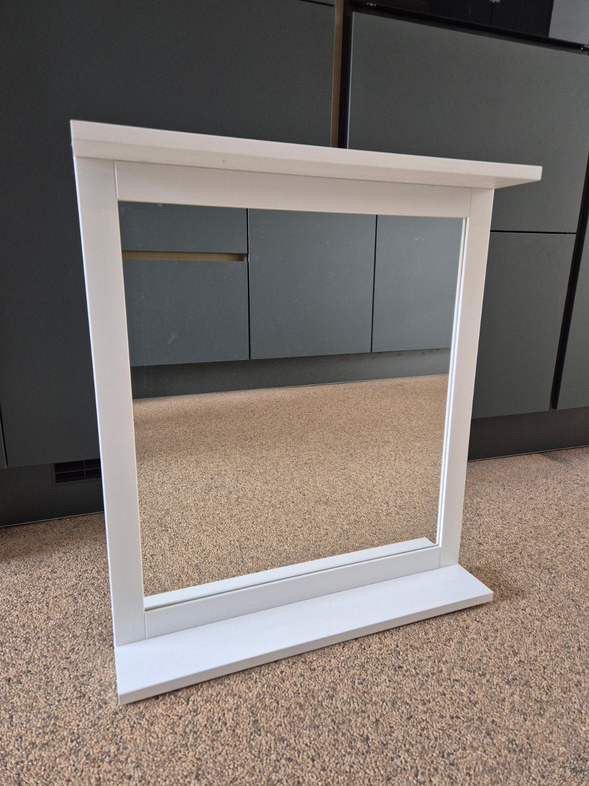 Witte IKEA spiegel met plankjes, 64x56 cm, Ophalen, Zo goed als nieuw, Minder dan 100 cm, Rechthoekig