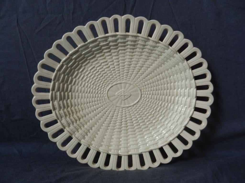 Ovale gevlochten schaal met ajour rand Wedgwood ca 1825 MINT, Ophalen of Verzenden