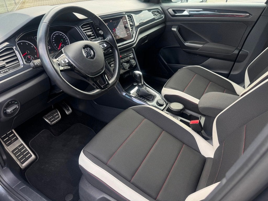 Volkswagen T-ROC 2.0 TSI 4Motion Sport | Carplay | Trekhaak, Automaat, 15 km/l, Gebruikt, Euro 6