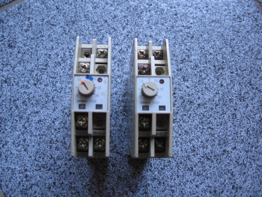 Omron timer H3D-C tijdrelais., Ophalen of Verzenden, Gebruikt