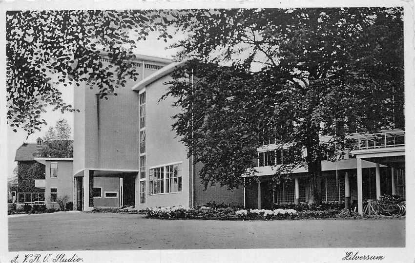 300-153-021 Hilversum Studio, Verzenden, Voor 1920, Noord-Holland