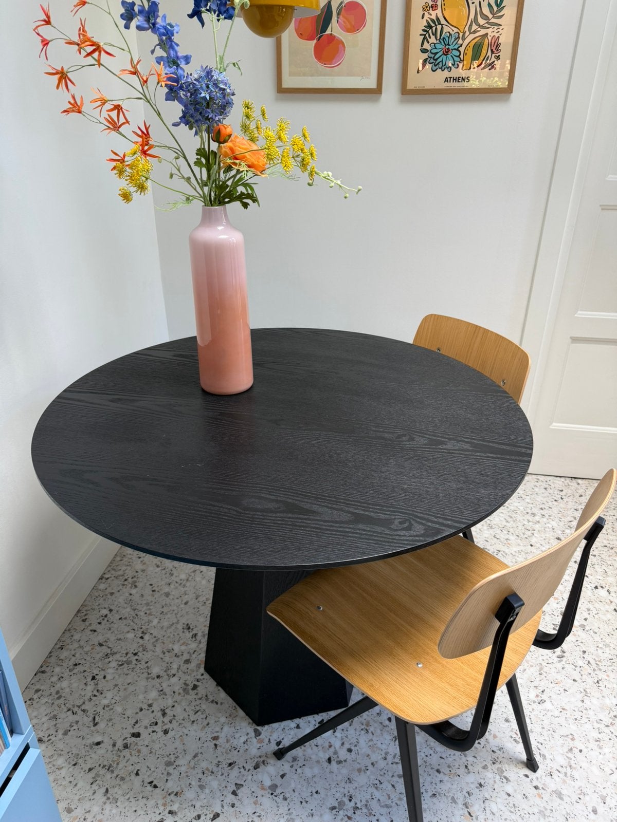 Zuiver eettafel Pilar, Ophalen, 100 tot 150 cm, Rond, Zo goed als nieuw