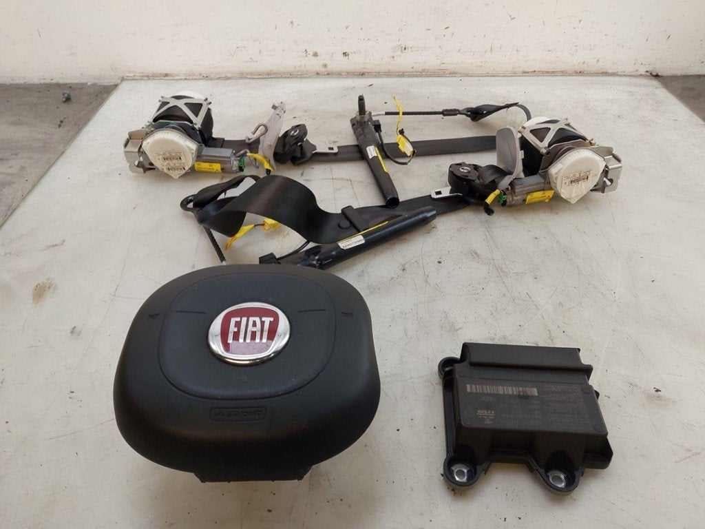 Airbag Set + Dashboard Fiat Panda (312) 2014 735612343, FCA Germany GmbH, Gebruikt, IPC D1-09 Bahnhofsplatz, Rüsselsheim am Main 65423, , Duitsland