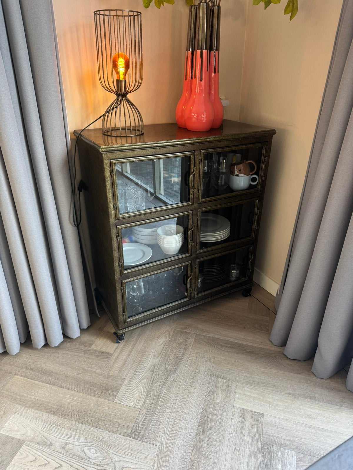 Buffet kast bruin/groen, Ophalen, Zo goed als nieuw