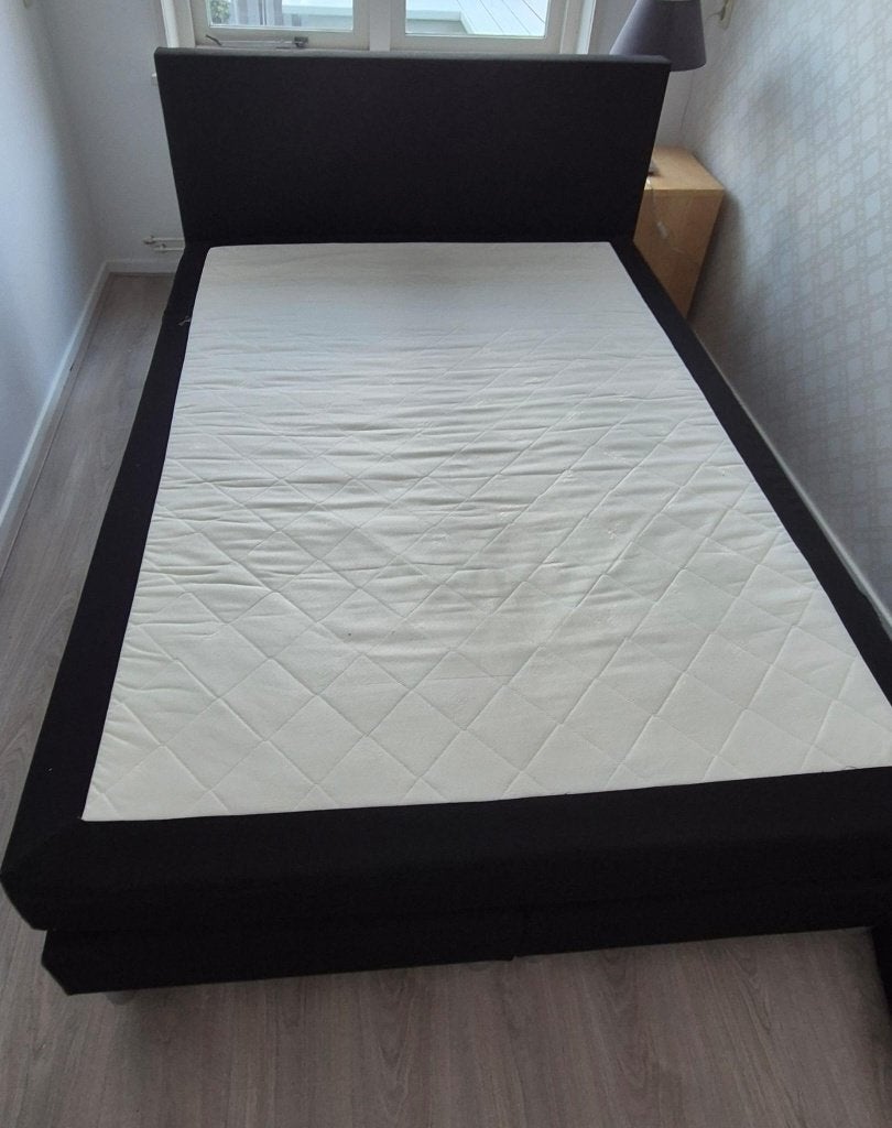 Twijfelaar boxspring, Ophalen, Gebruikt, Zwart, Twijfelaar
