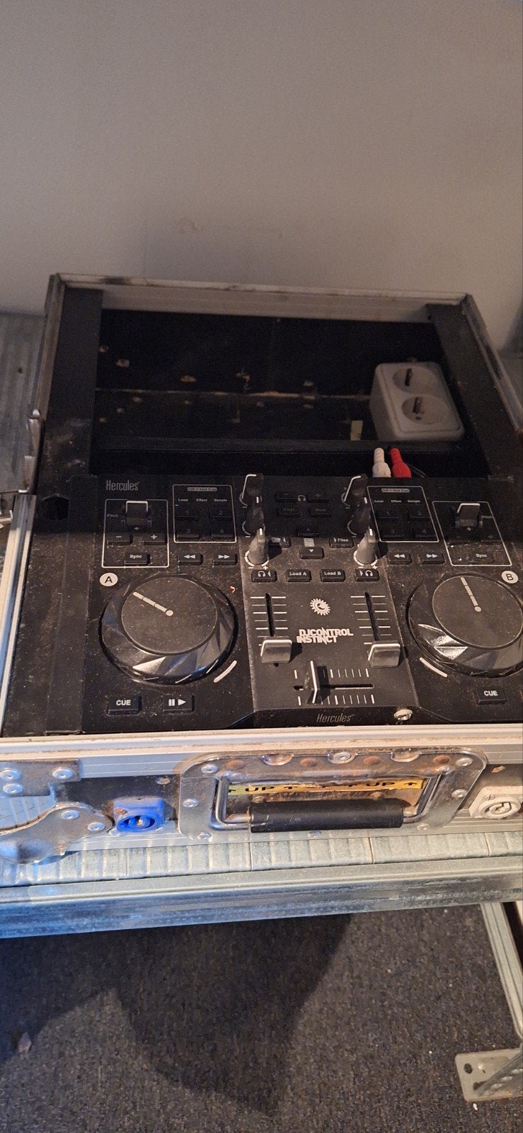 Hercules DJControl Instinct met Flightchtcase, Ophalen of Verzenden, Gebruikt, Dj-set, Overige merken