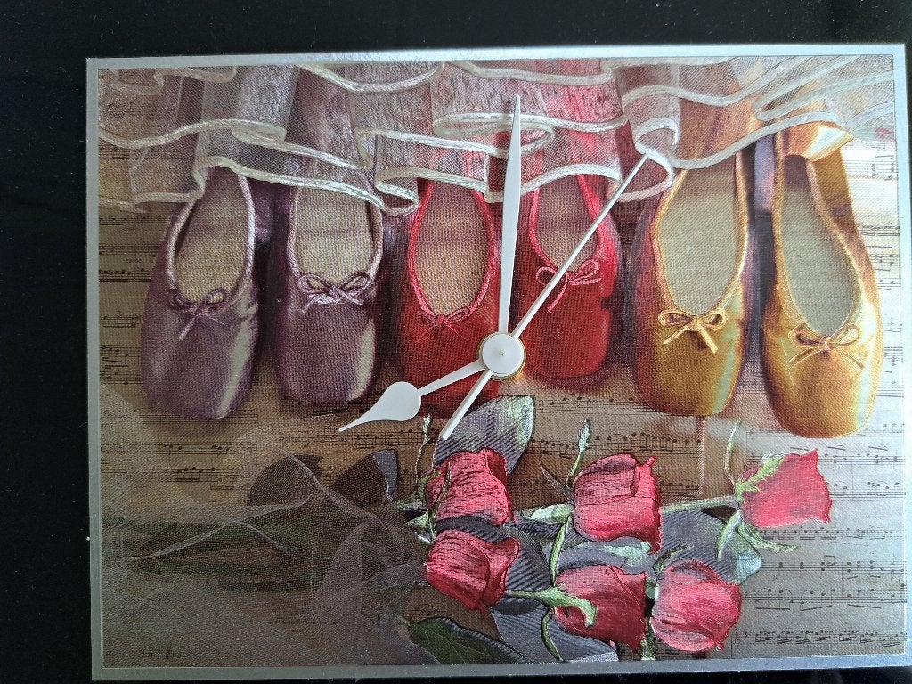 Klok met balletschoenen, nieuw (van Papillon), Analoog, Werkt op batterijen, Nieuw, Ophalen of Verzenden