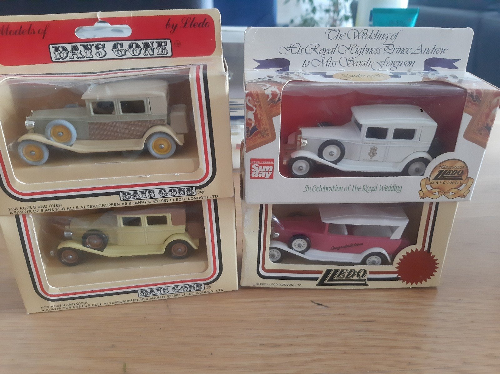 4x Lledó modelauto's. Rolls Royce., Ophalen of Verzenden, Zo goed als nieuw, Auto