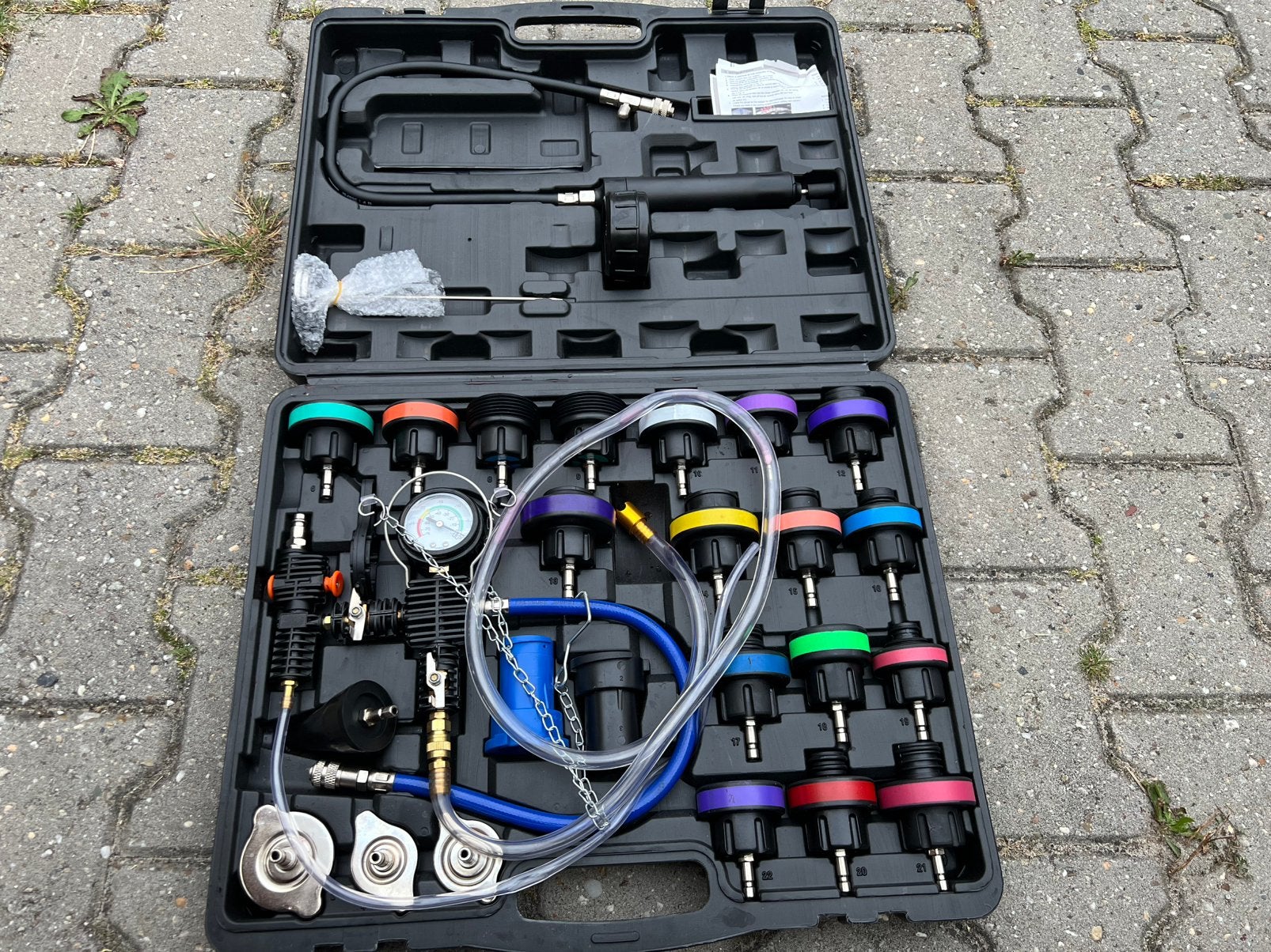 Koelvloeistof druk/ontlucht set, Ophalen, Zo goed als nieuw