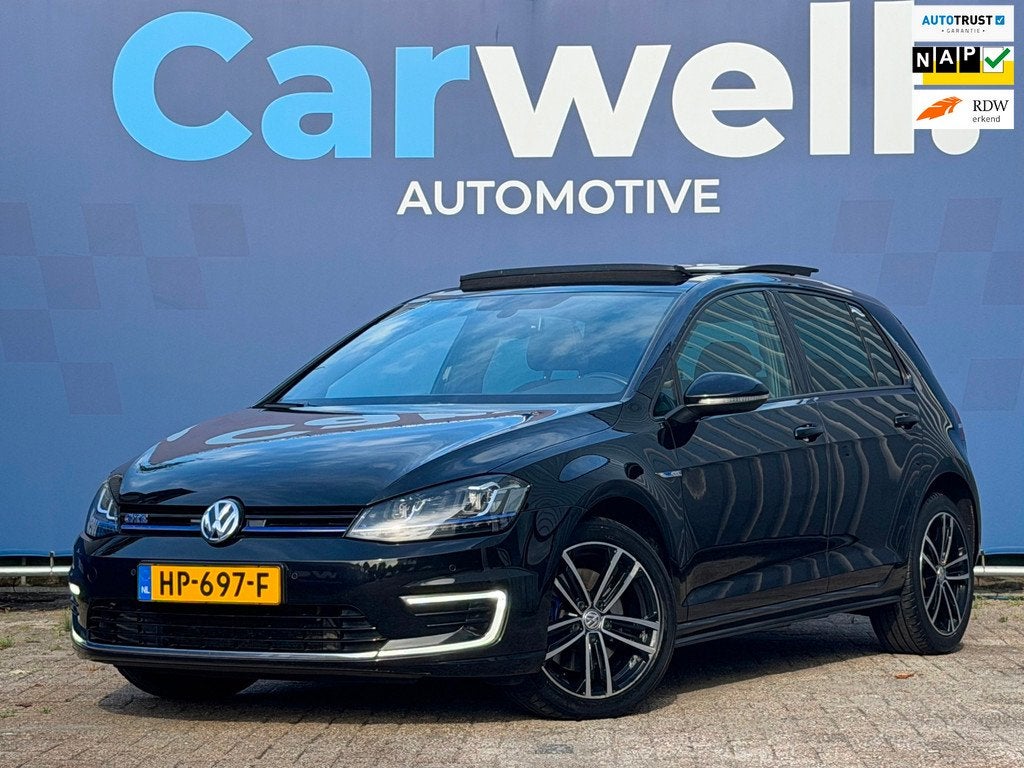 Volkswagen Golf 1.4 TSI GTE|Navi|Pano|Camera|Climate|Keyless, Auto's, Volkswagen, 8 kWh, Stof, Gebruikt, 4 cilinders