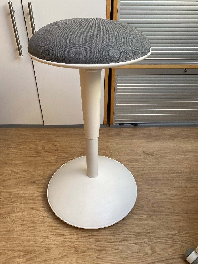 Zit/stakruk Nilserik IKEA, Ophalen, Wit, Zo goed als nieuw, Bureaukruk