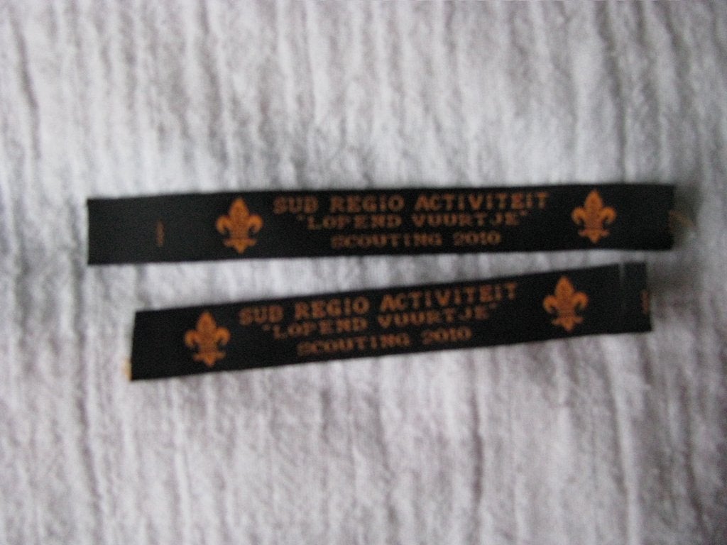 Naambandje lopend vuurtje., Verzamelen, Scouting, Ophalen of Verzenden, Nieuw, Embleem, Speld of Insigne