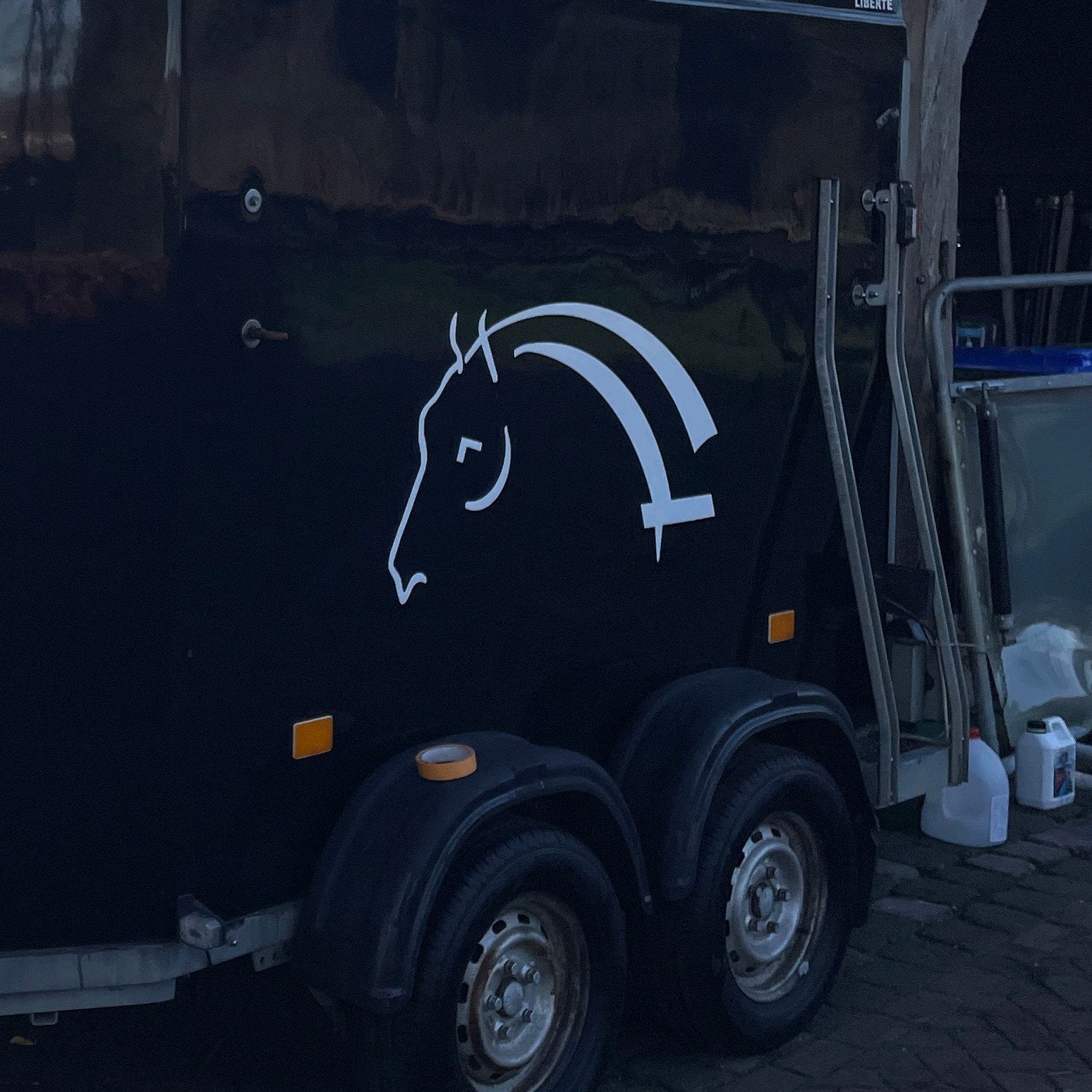 Gepersonaliseerde bestickering voor voertuigen en meer!, Auto diversen, Autostickers, Ophalen of Verzenden, ., ., .