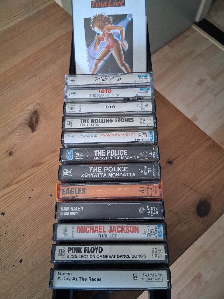 Topcollectie 14 originele cassettebandjes met bewaardoos, Gebruikt, 2 t/m 25 bandjes, Ophalen of Verzenden, Origineel