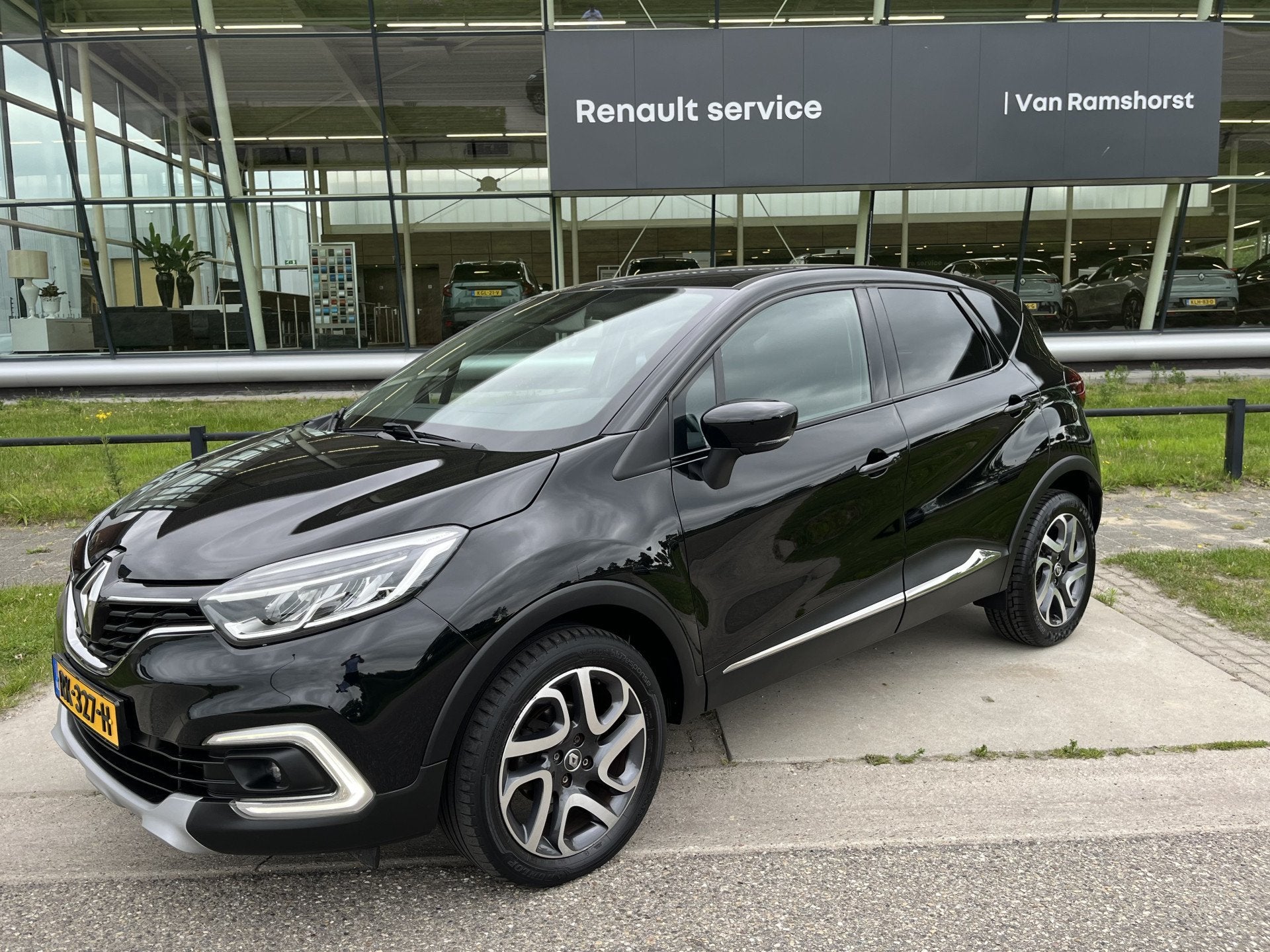 Renault Captur 0.9 TCe Intens / Keyless / Climate / Cruise /, Voorwielaandrijving, Stof, Gebruikt, 620 kg