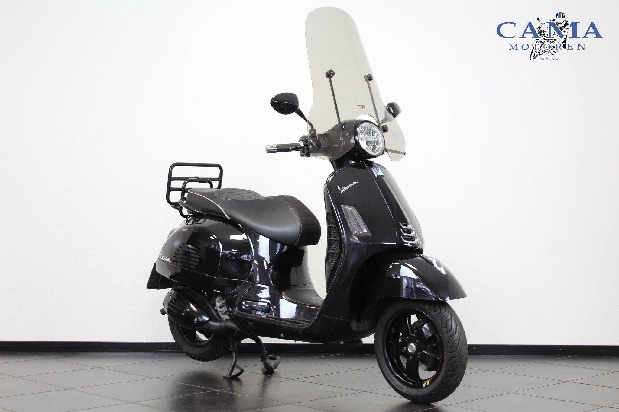 Vespa GTS 300 (bj 2019), Scooter, Particulier, LED Verlichting, Vespa