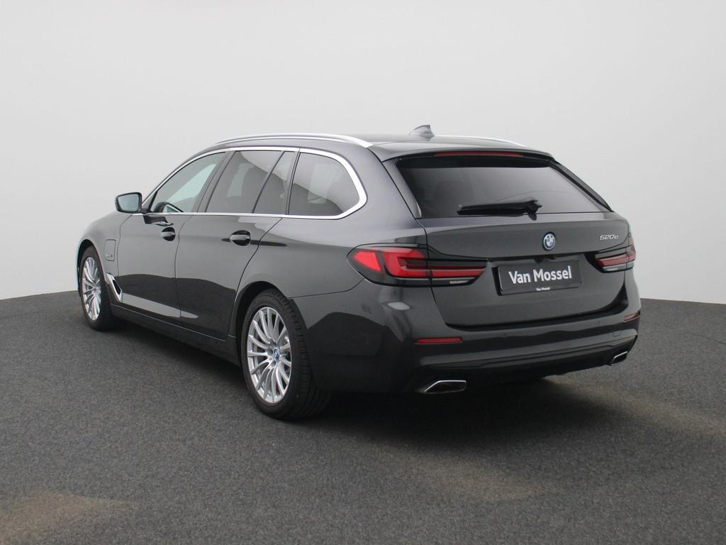 BMW 5 Reeks Touring 520e 150kW | ACHTERUITRIJCAMERA | LEDER, Automaat, 12 maanden, Gebruikt, Zwart