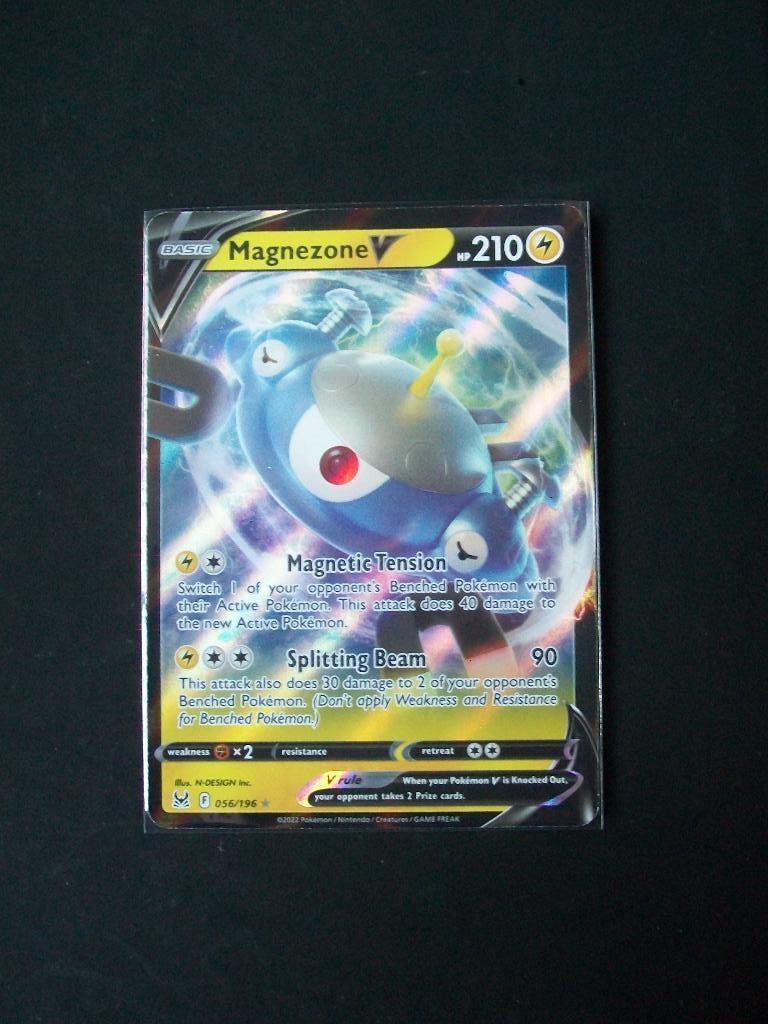 9414. Nieuwe Pokemon Kaart MAGNEZONE V HP 210 (056/196), Verzenden, Nieuw, Losse kaart, Foil