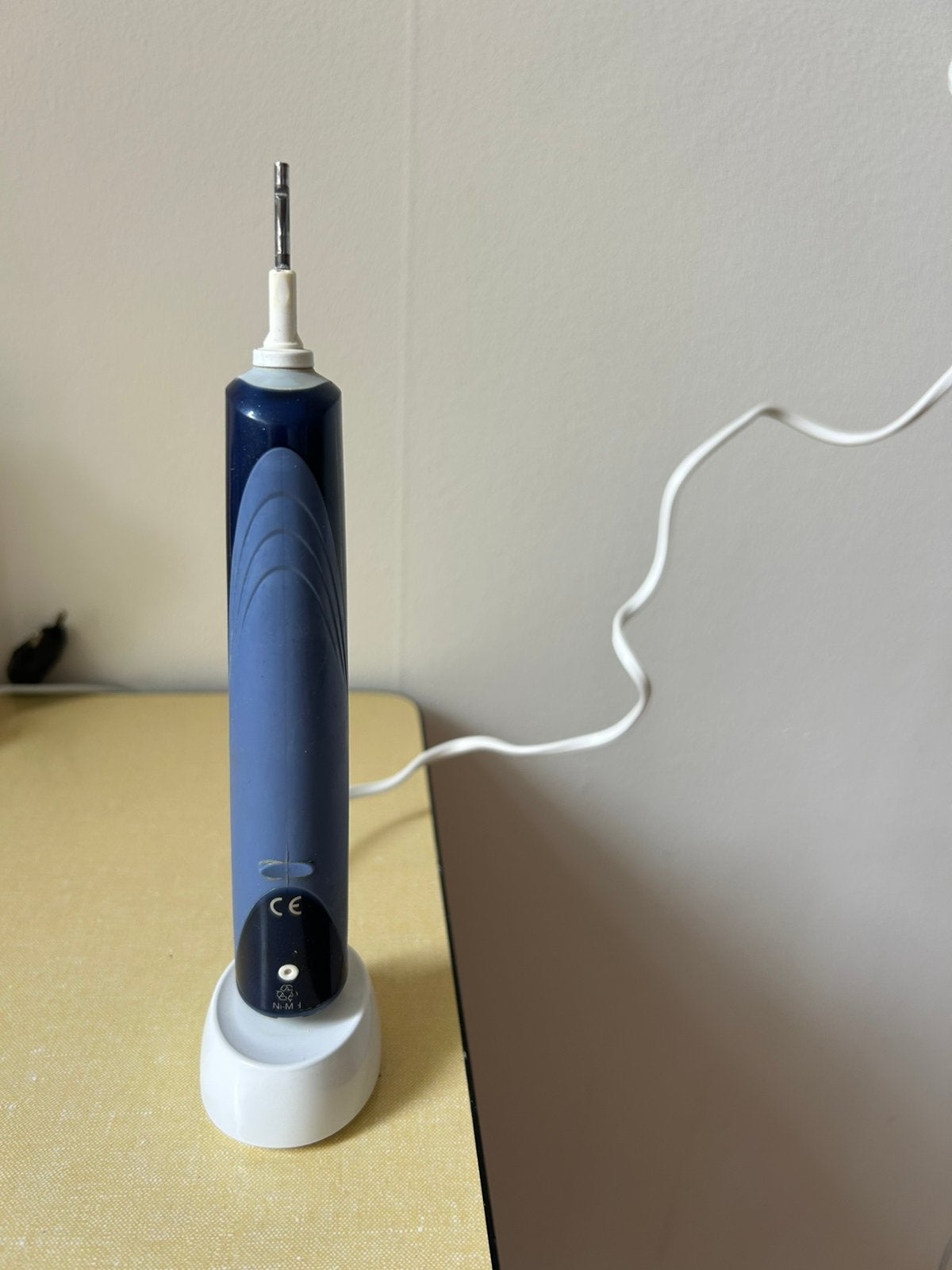 Oral B Pro 2  electrische tandenborstel, Ophalen of Verzenden, Mondverzorging