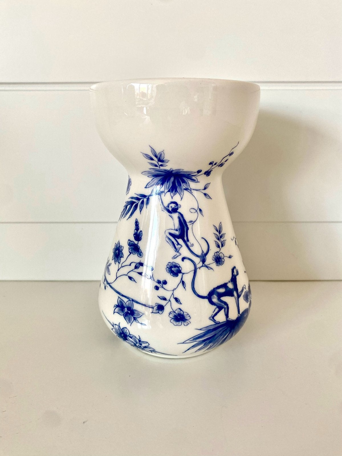 vaas met apen en bloemen - Heinen Delfts Blauw, Ophalen of Verzenden