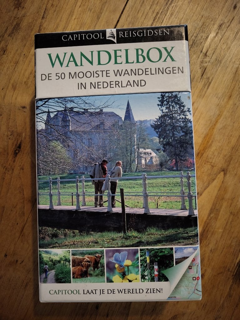 Wandelbox De 50 Mooiste Wandelingen in Nederland, Capitool, Fiets- of Wandelgids, Ophalen of Verzenden, Zo goed als nieuw
