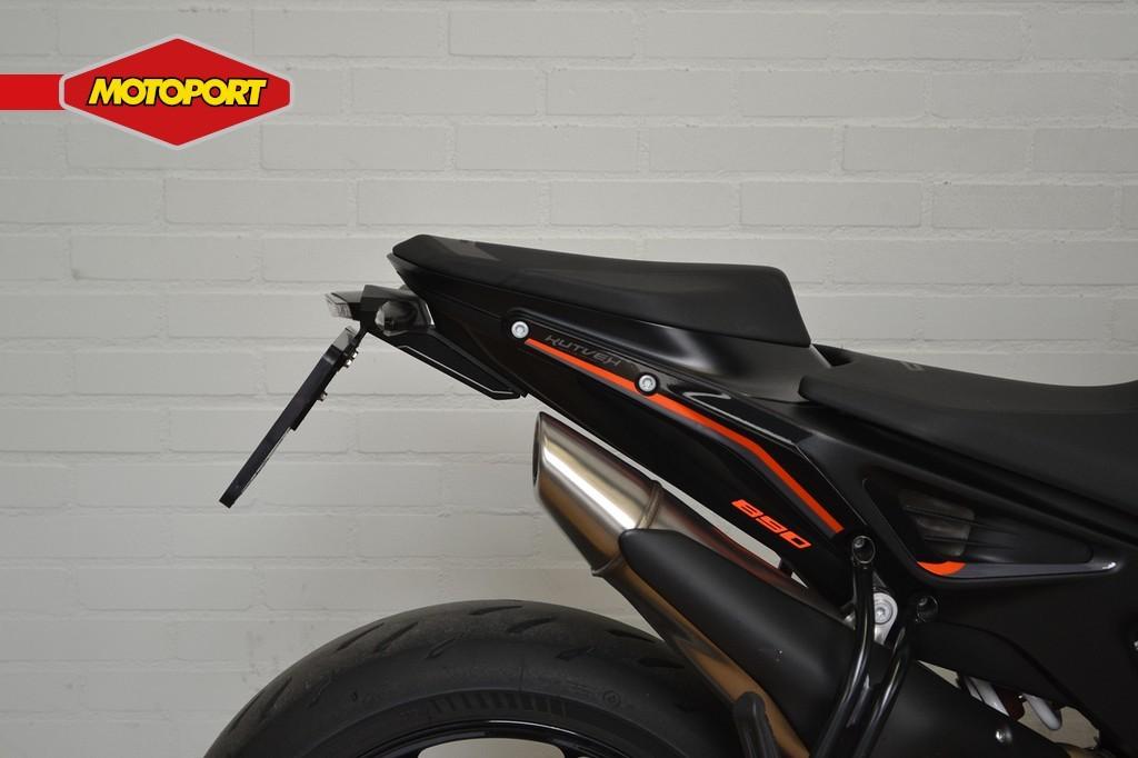 KTM 890 Duke (bj 2021), Bedrijf, Motoport Rockanje, Magazijn@motoportrockanje.nl, Moolhoek 6
3235 XK  Rockanje