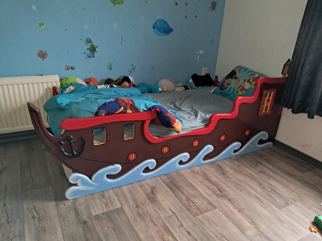 Piraten boot bed, Ophalen, 180 cm of meer, 85 tot 100 cm