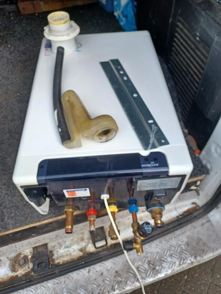 Meerdere beschikbaar - Intergas Kombi Kompact HRE 28/24, Ophalen, Geiser