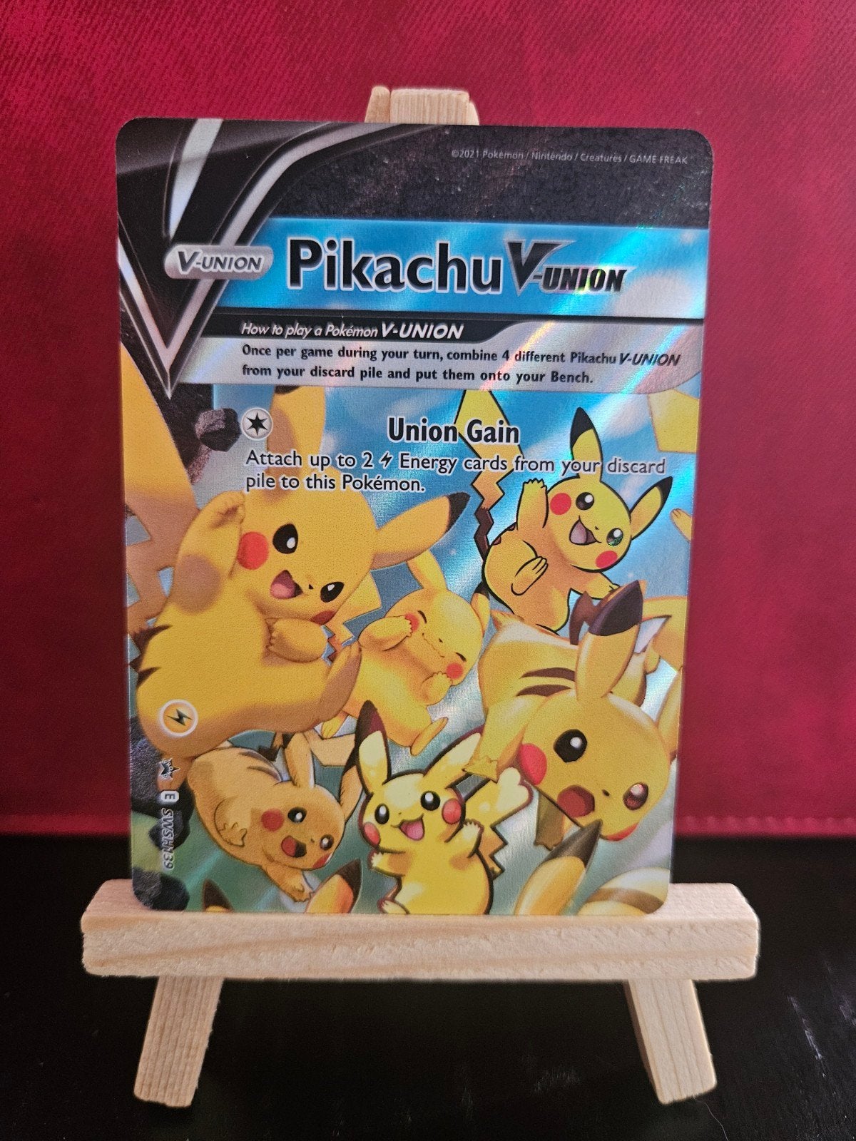 Pikachu V-UNION #SWSH139, Ophalen of Verzenden, Zo goed als nieuw, Losse kaart