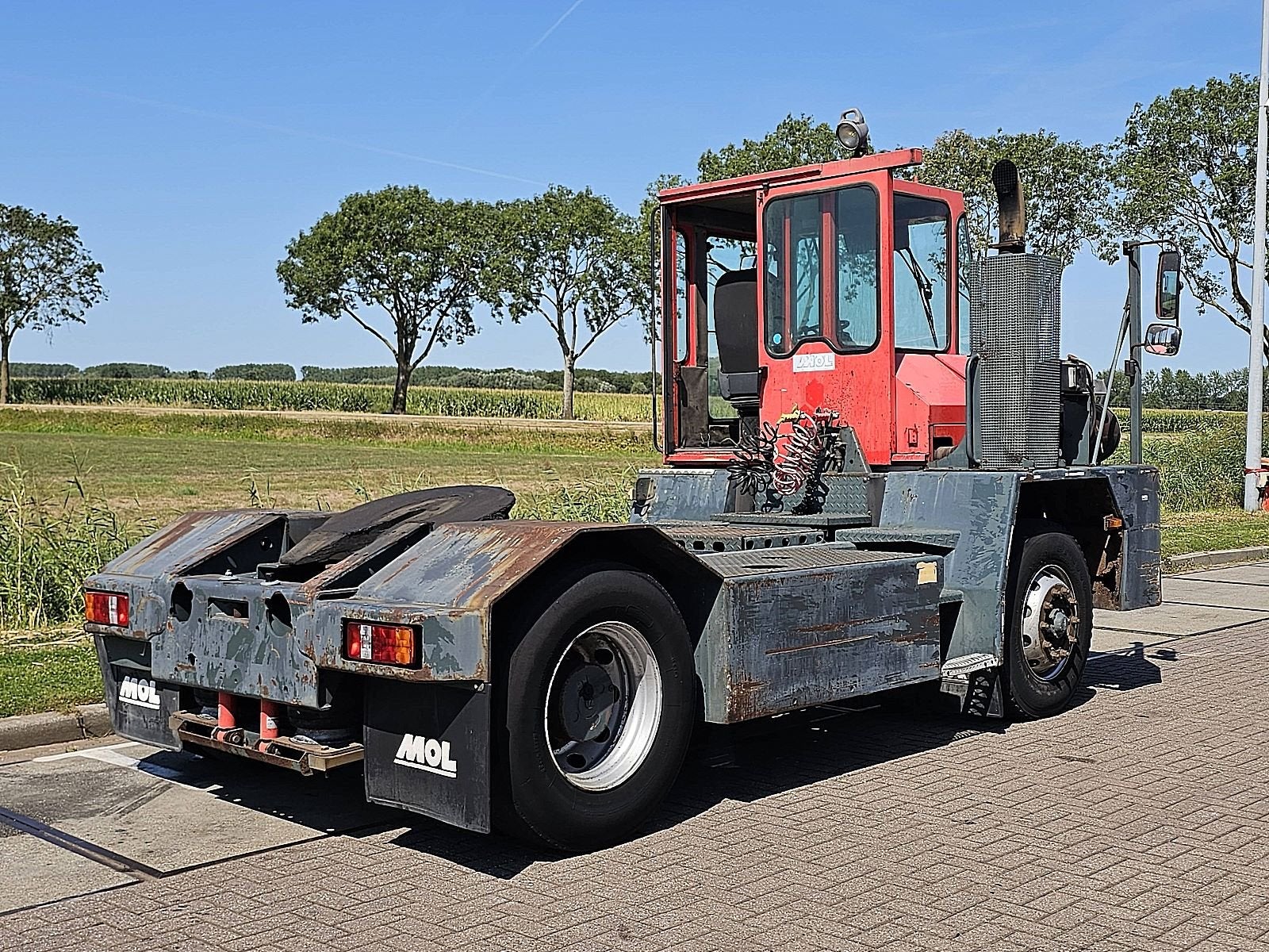 MOL YT200 terminal tractor, Auto's, Bedrijf, Diesel, Te koop, Rood