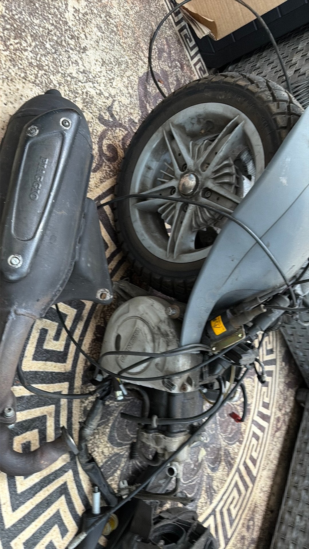 Hexagon lx 125 blok, Fietsen en Brommers, Scooters | Piaggio, Ophalen, Zo goed als nieuw, Tweetakt, Zip