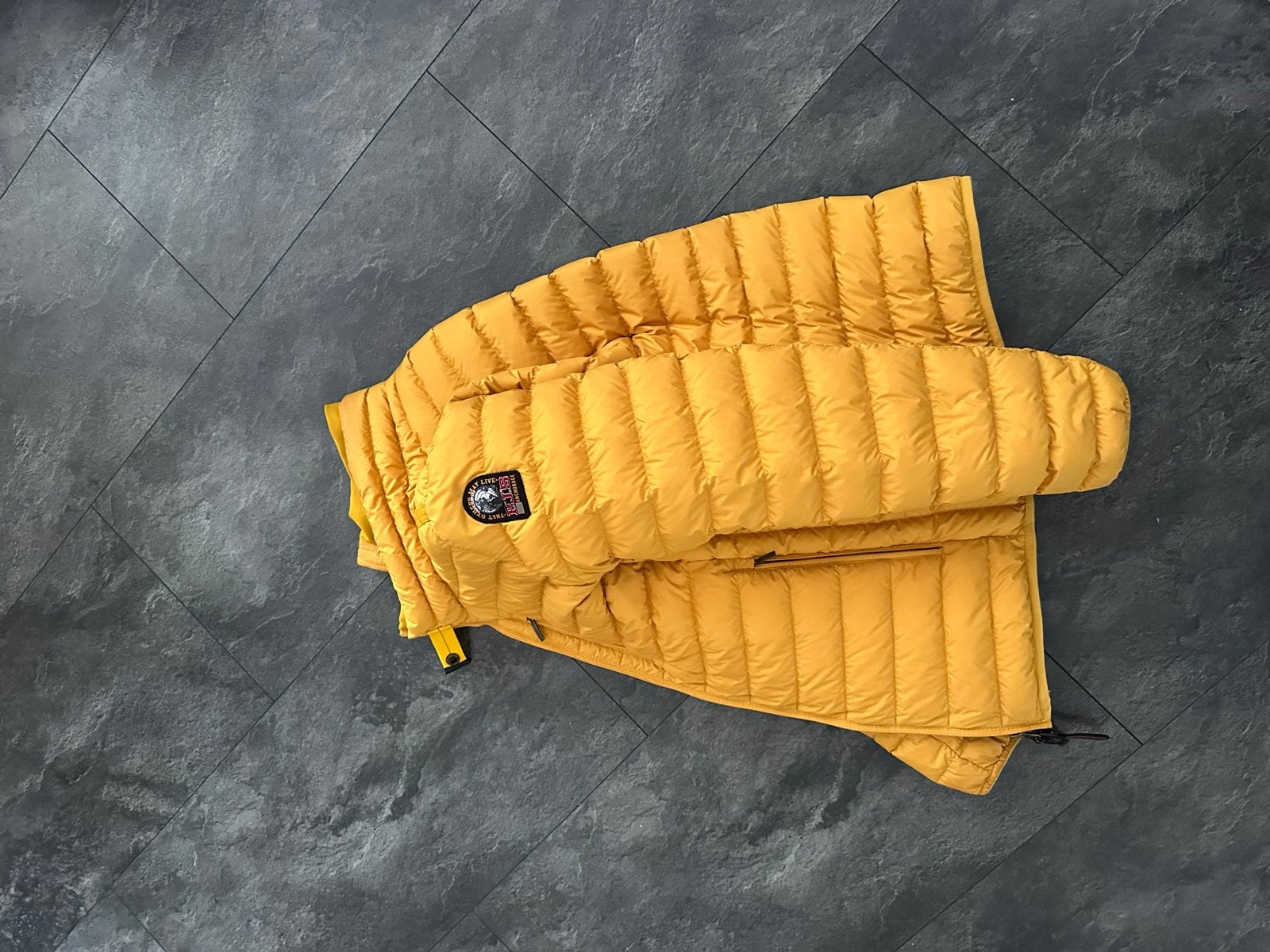 Parajumpers Super Lightweight donsjas - Maat L, Ophalen of Verzenden, Zo goed als nieuw, Maat 52/54 (L), Geel