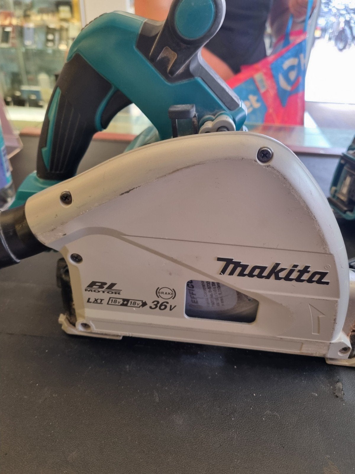 Makita DSP600 Zonder Accu - Invalzaag, Ophalen, Gebruikt, Info@makita.nl, Invalzaag