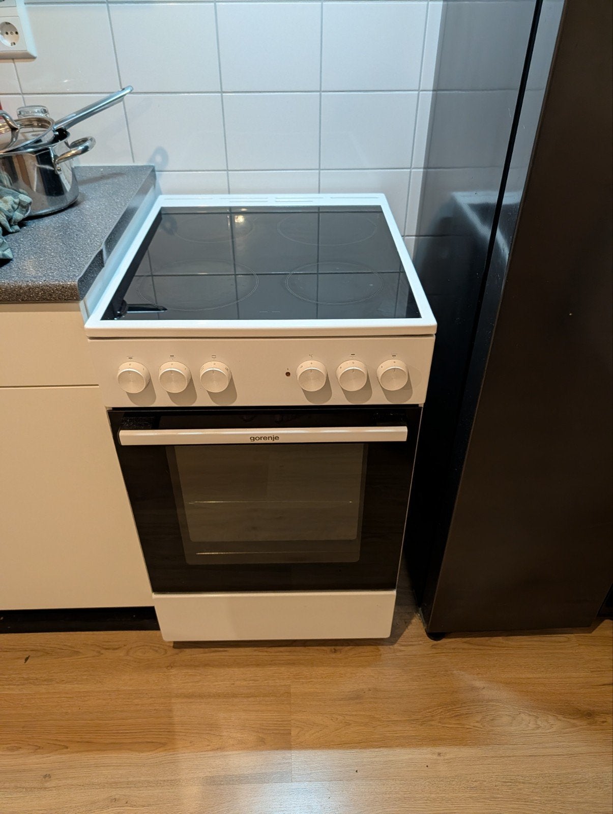 Gorenje Elektrisch Fornuis met Keramische Kookplaat, Ophalen, Keramisch, Grill, 4 kookzones