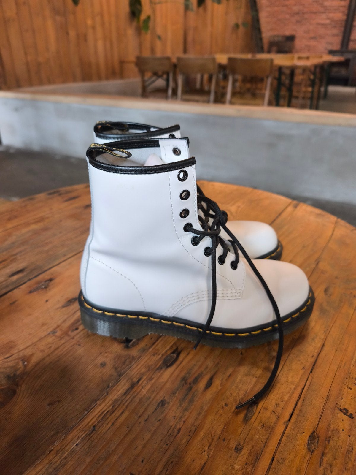 Nieuwe Dr. Martens maat 38, Wit, Lage of Enkellaarzen, Nieuw, Ophalen of Verzenden