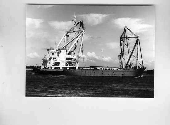 scheepvaart-foto-yver, Ophalen of Verzenden, Zo goed als nieuw, Motorboot, Boek of Tijdschrift