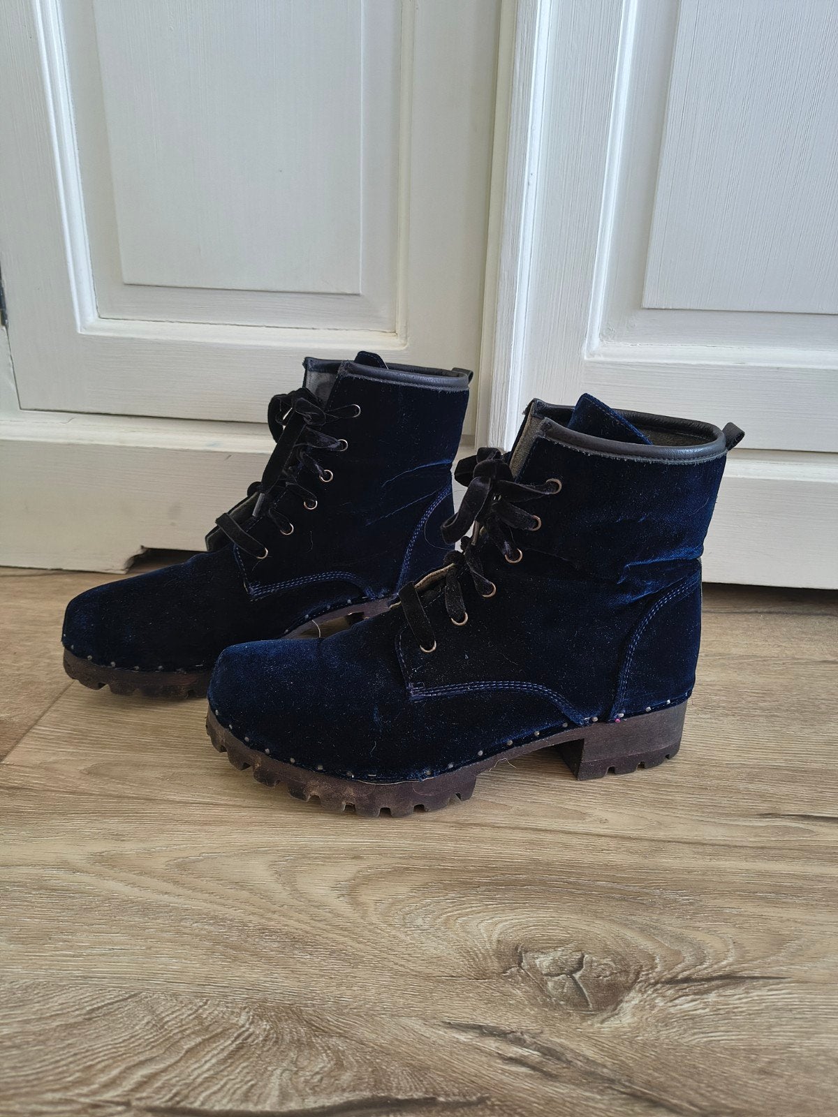 Prachtige blauwe velvet veterlaarsjes Softclox, maat 40., Kleding | Dames, Schoenen, Blauw, Onb, Lage of Enkellaarzen, Ophalen of Verzenden